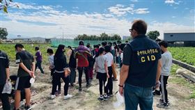 放寒假防青少年迷失　中警烤肉宣導反詐騙（圖／翻攝畫面）