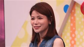 蘿莉塔一度懷疑老公是有傳宗接代壓力的雙性戀。（圖／中天提供）