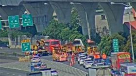 國道,南崁,車禍,連環撞（圖／翻攝畫面）