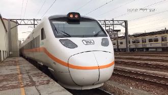 台鐵ATP故障司機拒開　爆遭高層逼開車