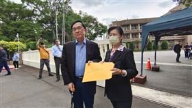 前總統陳水扁今（2）日赴行政院陳情。