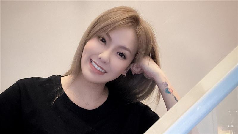 劉雨柔離婚半年交新歡  經紀人回應了