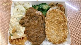 ▲50元雙主菜便當網友瘋搶！ 背後原因讓人超生氣（圖／翻攝自宜蘭知識+臉書）