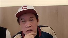 康康今出席張文綺的鹹酥雞活動。（圖／記者鍾智凱攝）