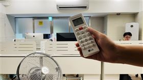 486先生表示，將冷氣設定26至28度，搭配電扇就能達到涼爽的效果又省電。（圖／486團購提供）