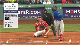 ▲小葛雷諾（Vladimir Guerrero Jr.）全壘打飛了450英尺，轟出芬威球場。（圖／翻攝自MLB官網）