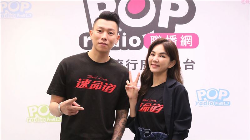 歌手人妻不藏了　認了曾趴劉德華身上激吻