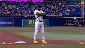 ▲阿羅沙瑞納（Randy Arozarena）開轟後對著洋基休息室慶祝惹禍上身。（圖／翻攝自MLB官網）