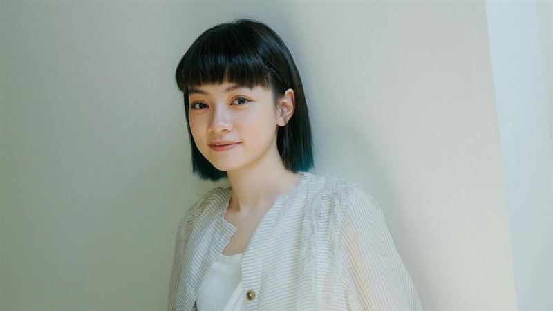 曬照遭評「胸部小」　台版小松菜奈反擊了