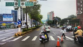 鄭寶清妻「走斑馬線」被撞　一度意識不清
