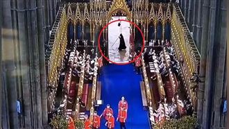 疑「死神」現身加冕儀式！西敏寺回應了