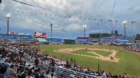 桃園棒球場燈柱又故障  球團將總檢查