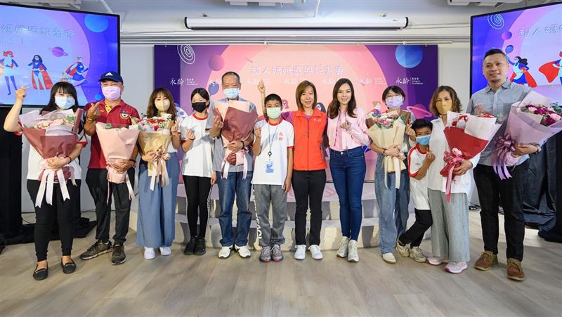 曾馨瑩將現身板橋場造勢　對郭台銘喊加油