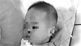 台中后里，嬰兒，男子狂甩巴掌，虐嬰，2幼童旁觀嚇到不敢動。(圖／翻攝自臉書「后里幫」)