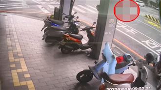 心痛！母女遭輾過　慘遭「吞噬」車底