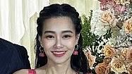 不甩假包風暴　王思佳全身粉紅驚人首現身