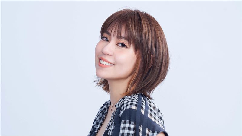 學霸正妹傳訊老闆　內容遭嗆：妳有病啊