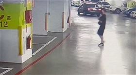 巨城,停車場,現金,偷（圖／翻攝畫面）