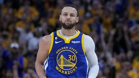 ▲勇士柯瑞（Stephen Curry）生涯總計4000顆三分球達標。（圖／美聯社／達志影像）