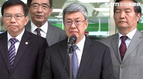行政院長陳建仁今(9）日上午到台北金南郵局「慰勉郵局辦理全民共享普發現金臨櫃現領業務」。