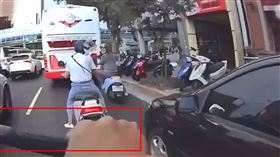 無照,逃逸,駕照,違規,罰單,破窗,公共危險,