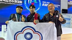 舉重亞錦賽　台灣好手莊盛閔男子81公斤級帶回1銀2銅，圖翻攝自中華民國舉重協會臉書