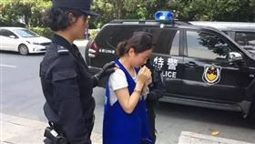 討債集團老大「竟是女研究生」！落網時還在寫畢業論文　翻攝自搜狐新聞