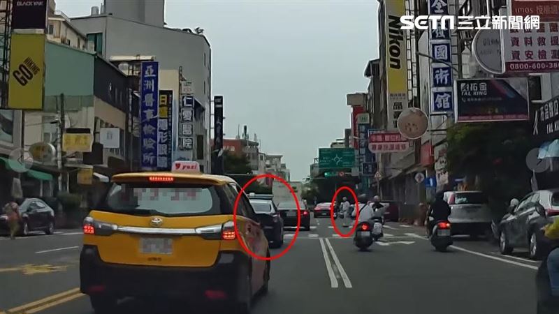 台南阿伯卡斑馬線警車不讓　警局說話了