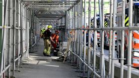  芬蘭艾斯波（Espoo） 天橋倒塌（圖／路透社）