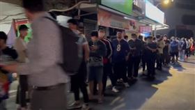 《薩爾達傳說：王國之淚》今上市！玩家半夜12時排隊搶首發  玩家提供