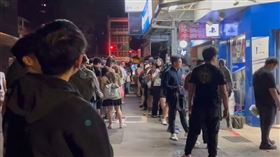 《薩爾達傳說：王國之淚》今上市！玩家半夜12時排隊搶首發  玩家提供