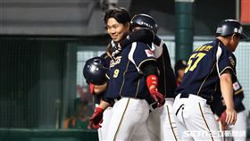 ▲中信兄弟外野手詹子賢炸裂2分砲。（圖／記者劉彥池攝影）