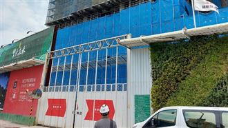 南港離譜建案十樓掉建材！再傳工人墜樓亡