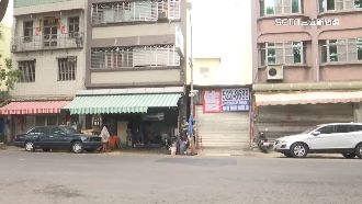 前鎮逾40年透天厝賣30萬　法拍屋僅地上權