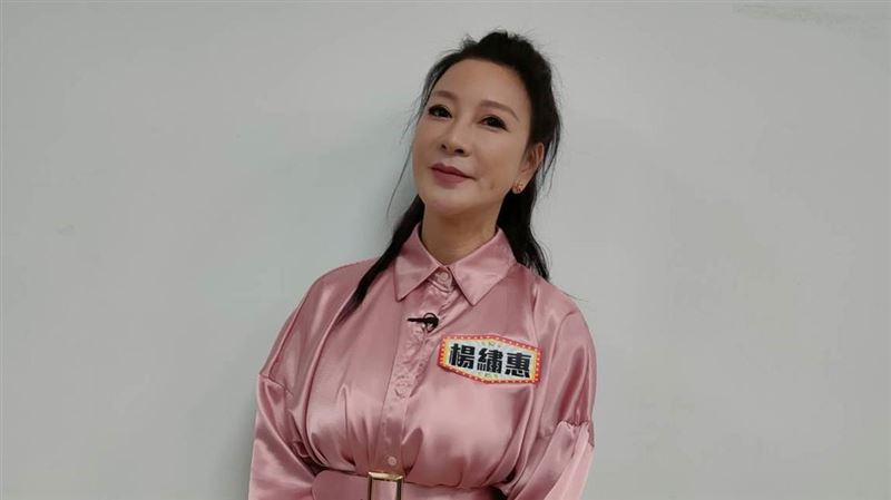 楊繡惠譙「姓白的嫖妓」　大爆真實身份