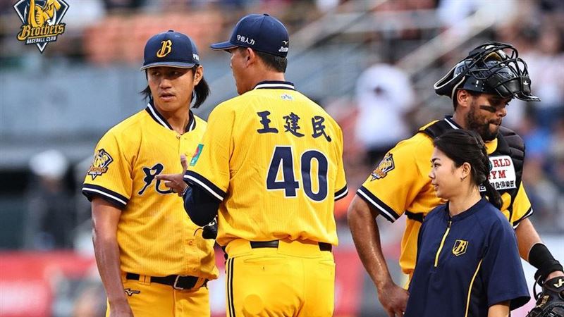 恰總建仔調牛棚5人　兄弟8保送5連勝首次