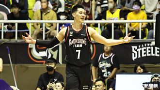 林書豪逛這夜市傻眼　豬血糕指定加這2樣