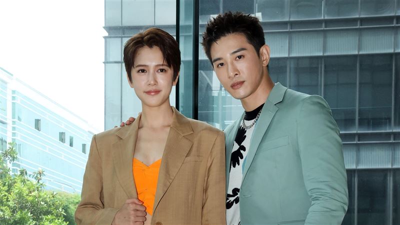 劉奕兒變偽男狂撩賴琳恩　張立昂吃醋爆料