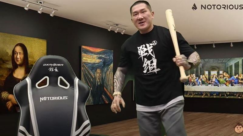 館長穿Toyz「小禮物」　下一步震撼舉動曝