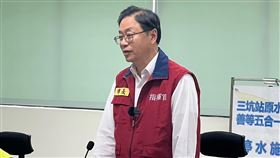 台水桃園南區施工順利  張善政視察台水公司辦理龍潭三坑原水站原水管改善等5項工程，桃園市長張善政（圖）15日視察後表示，這次停水施工計畫最關鍵的三坑抽水站接管焊接工程已完成，台水公司也配合市府要求，邀請具認證業者進行焊道檢測，結果預計於1週後出爐。中央社記者吳睿騏桃園攝  112年5月15日