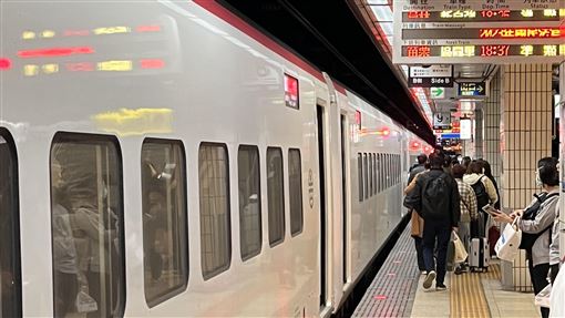 台鐵連假車票9hr狂掃7.3萬張　這天還可買
