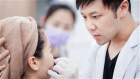 隆乳新趨勢！渾圓雪乳材料靠自己！ 豐胸專家：宛若天生（業配勿用）