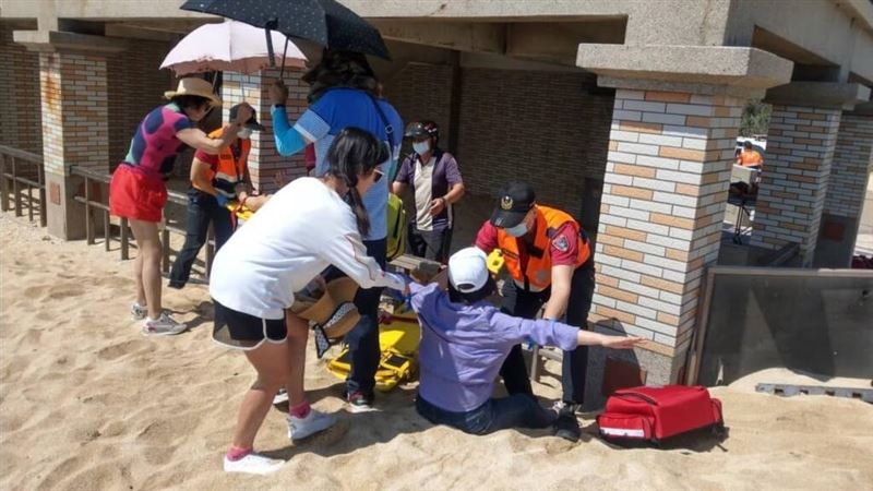 澎湖賞日出涼亭護欄倒塌　5人輕重傷送醫