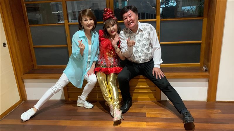 「秀場天后」昔生產血崩！網：不信已65歲