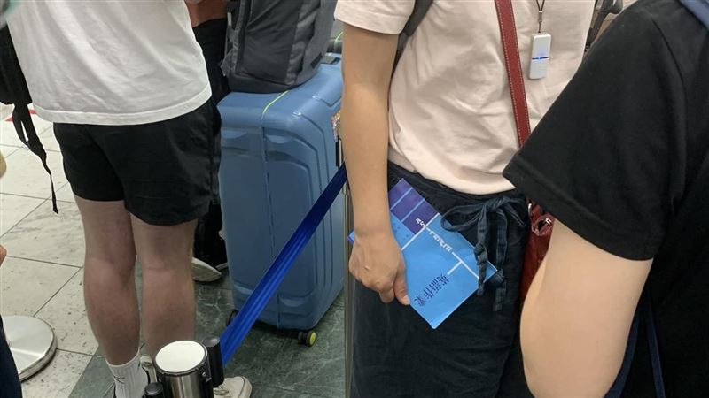 日本排隊拿1物秒認是台灣人！網一看嚇壞