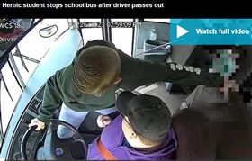 校車司機暈厥13歲少年救67人 關鍵:沒手機（圖／翻攝推特）