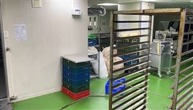 烘焙架推車,越南,女大生,實習,黎明技術學院,食品工廠,新北,勞工局,護照,清寒