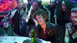 春風黑道背景遭起底　約會洗頭小妹全被拍