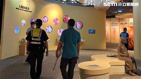 國立自然科學博物館，二度收恐嚇信，安裝遙控炸彈，引爆，警方搜查(圖／科博館提供)