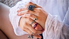 戒指,翡翠,綠祖母（示意圖／翻攝自Pixabay）